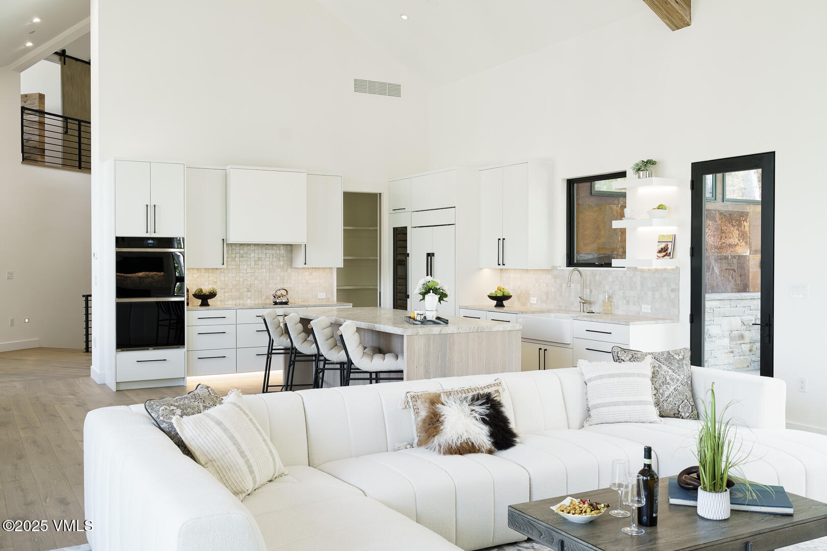 880 Forest Trail Edwards, CO 81632 - Photo 16 of 119 880_Forest_Trail_Staged_015