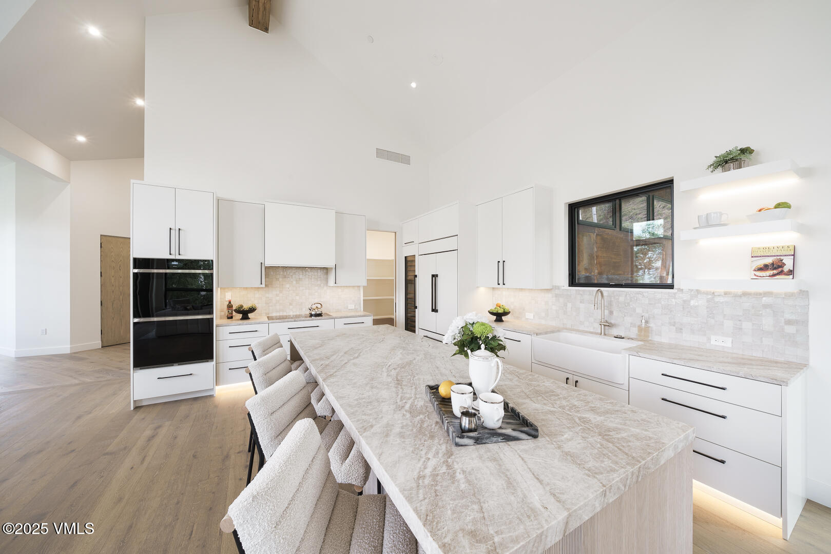 880 Forest Trail Edwards, CO 81632 - Photo 9 of 119 880_Forest_Trail_Staged_048