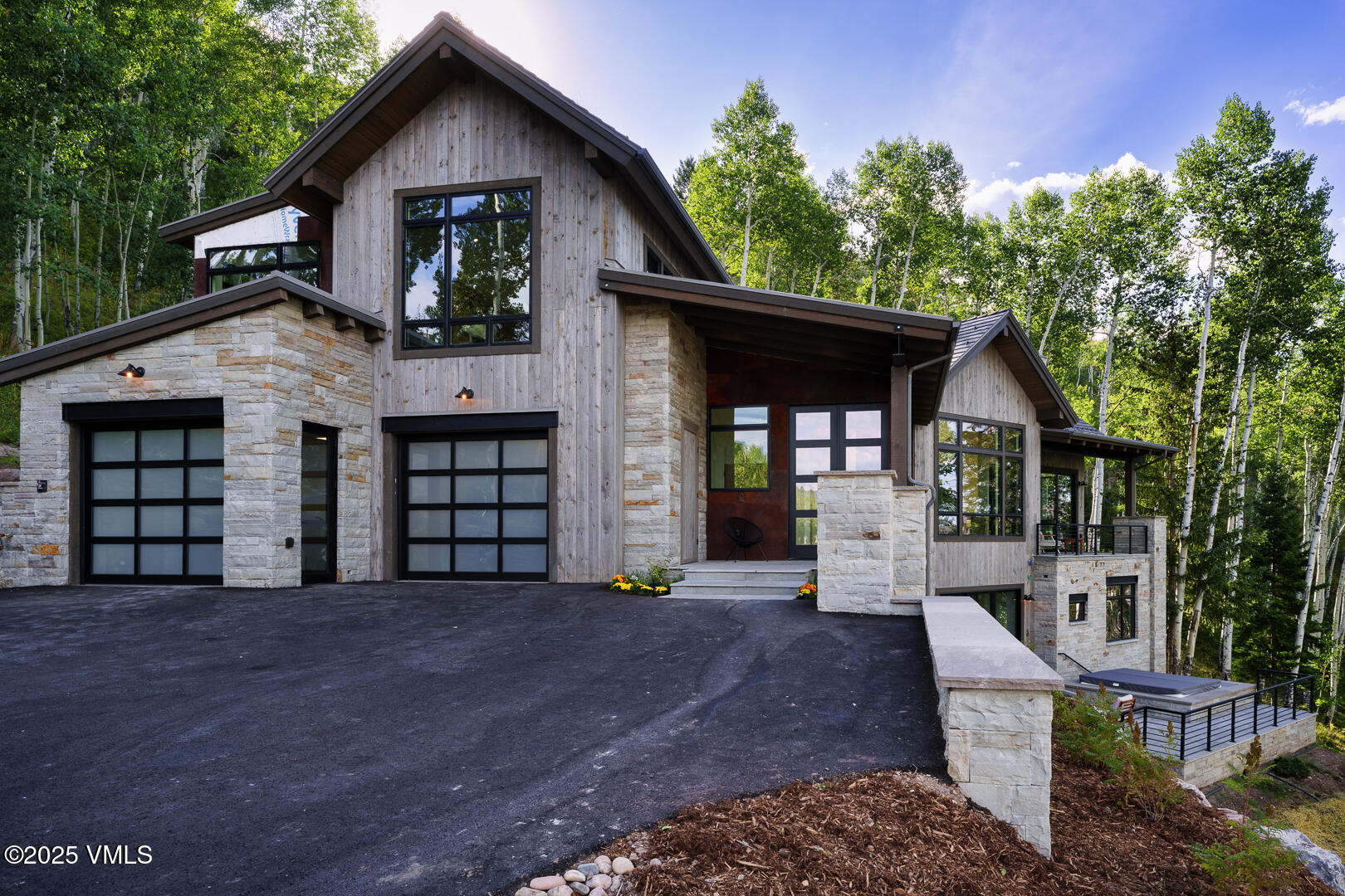 880 Forest Trail Edwards, CO 81632 - Photo 99 of 119 880_Forest_Trail_Staged_121