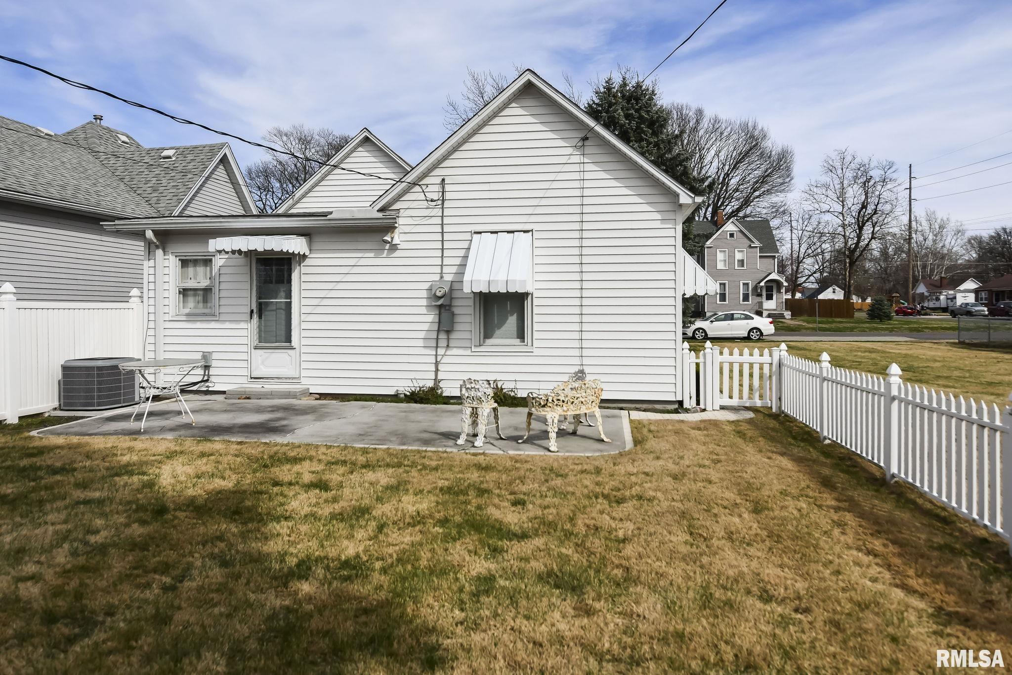 1109 Osburn Avenue Springfield, IL 62702 - Photo 21 of 28 Gallery Image 21
