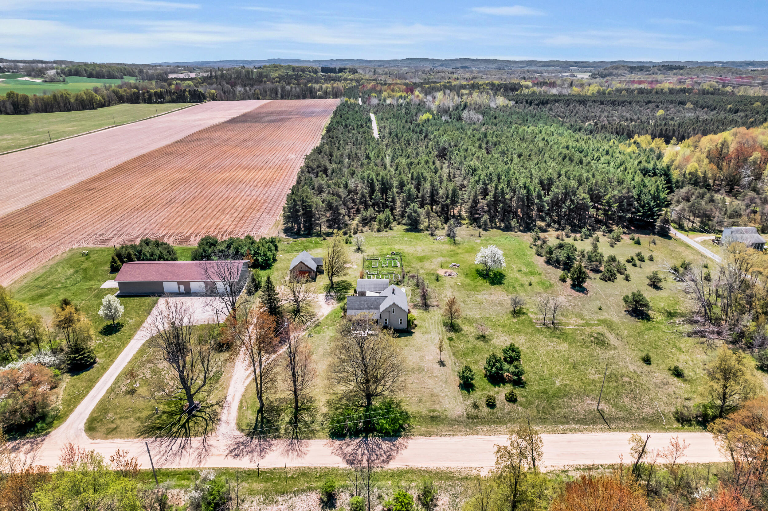 1313 West Lever Road Hart, MI 49420 - Photo 2 of 37 2_1313 w lever-28