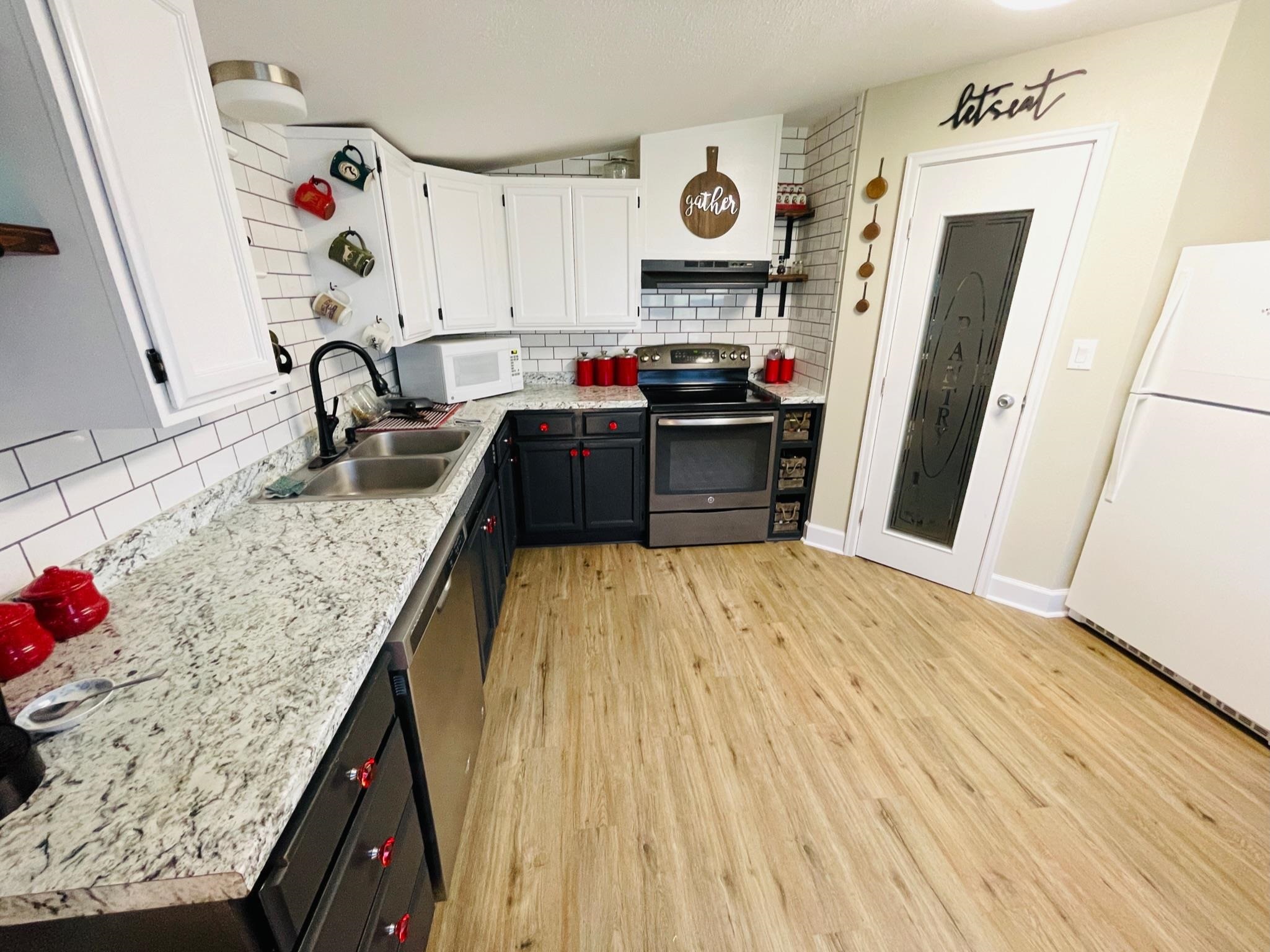 810 West Wild Rose Road Colbert, WA 99005 - Photo 11 of 49