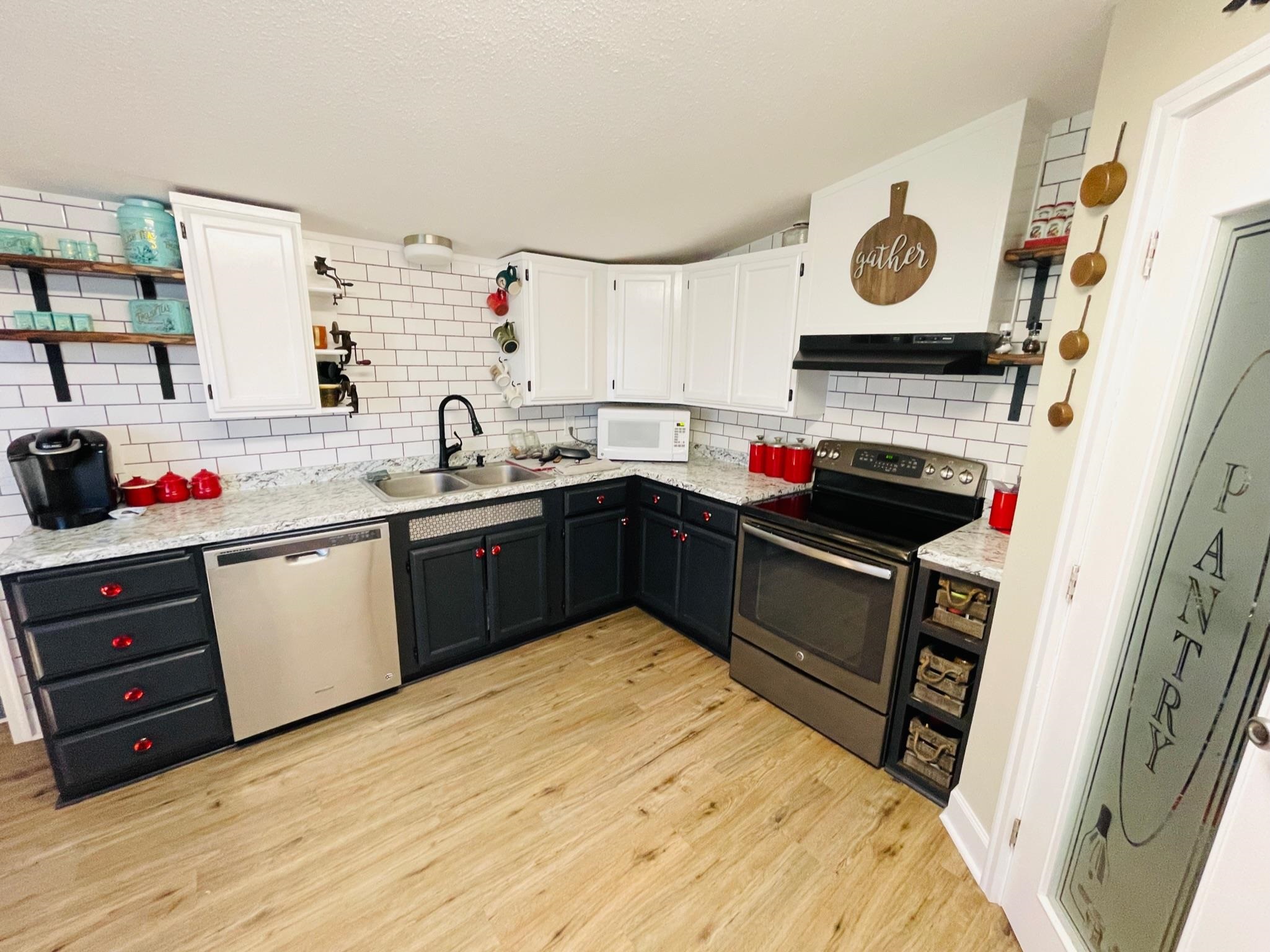 810 West Wild Rose Road Colbert, WA 99005 - Photo 12 of 49