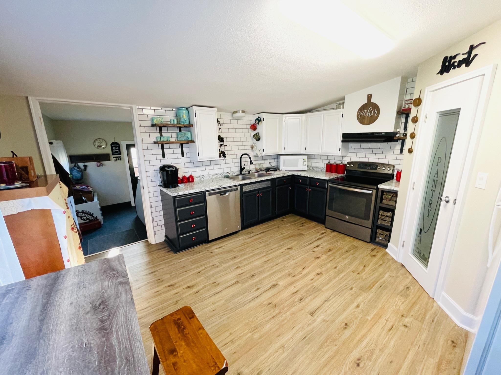 810 West Wild Rose Road Colbert, WA 99005 - Photo 13 of 49