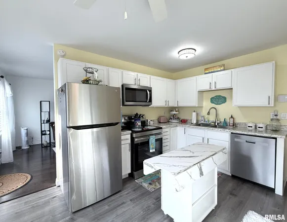 $110,000 | 1989 Baird Avenue, Galesburg, IL 61401
