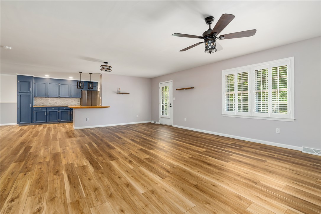 616 Blume Road Anderson, SC 29625 - Photo 3 of 34