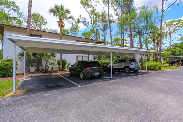 $2,700 | 1765 Courtyard Way, Unit C104, Naples, FL 34112