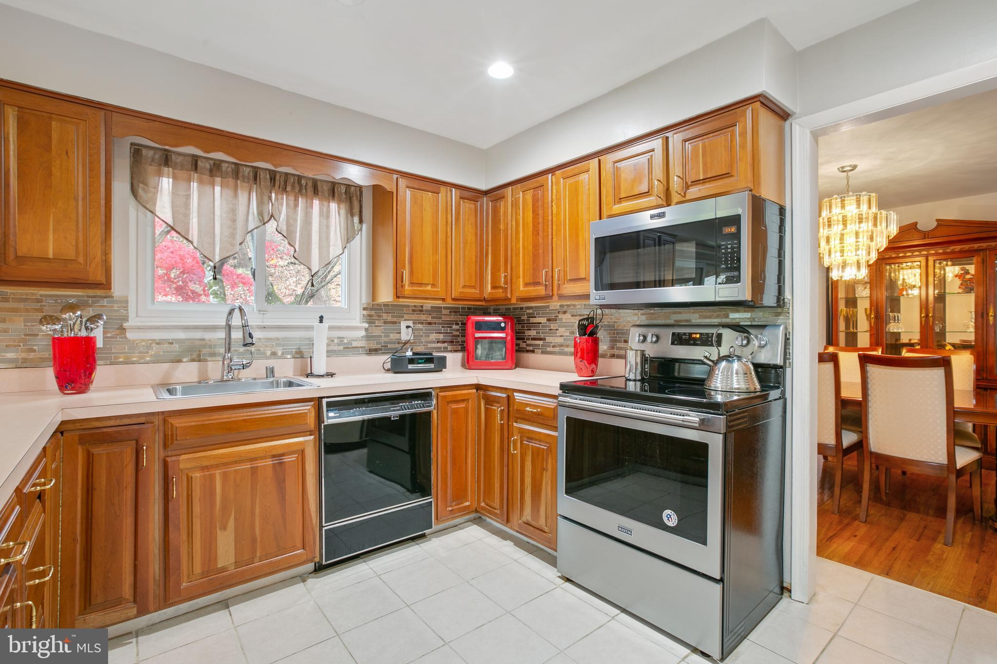 4607 Hawksbury Road Baltimore, MD 21208 - Photo 13 of 41