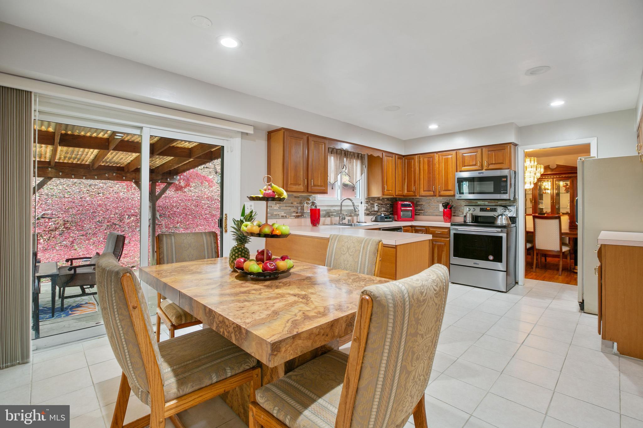 4607 Hawksbury Road Baltimore, MD 21208 - Photo 16 of 41
