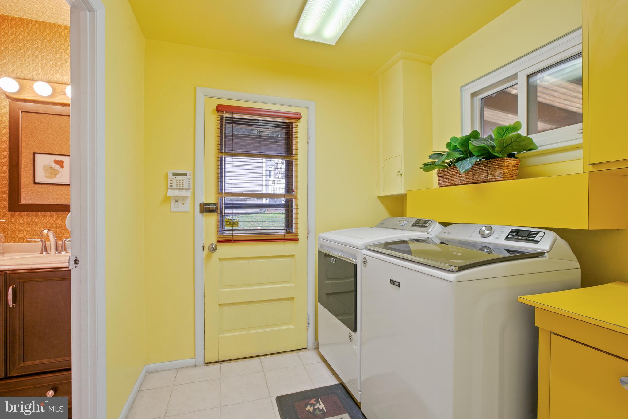 4607 Hawksbury Road Baltimore, MD 21208 - Photo 17 of 41