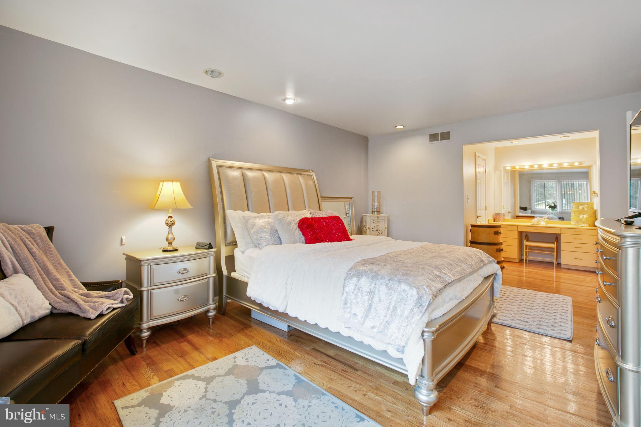 4607 Hawksbury Road Baltimore, MD 21208 - Photo 21 of 41