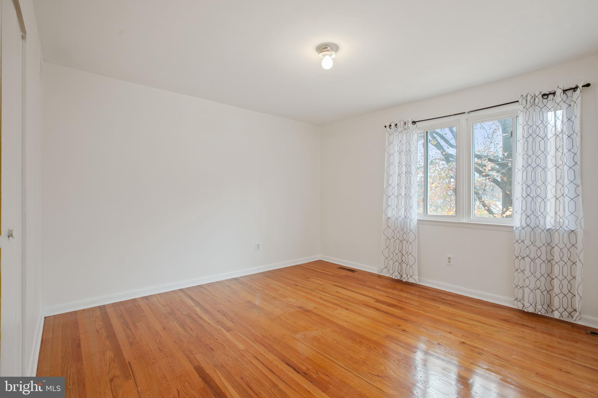 4607 Hawksbury Road Baltimore, MD 21208 - Photo 26 of 41