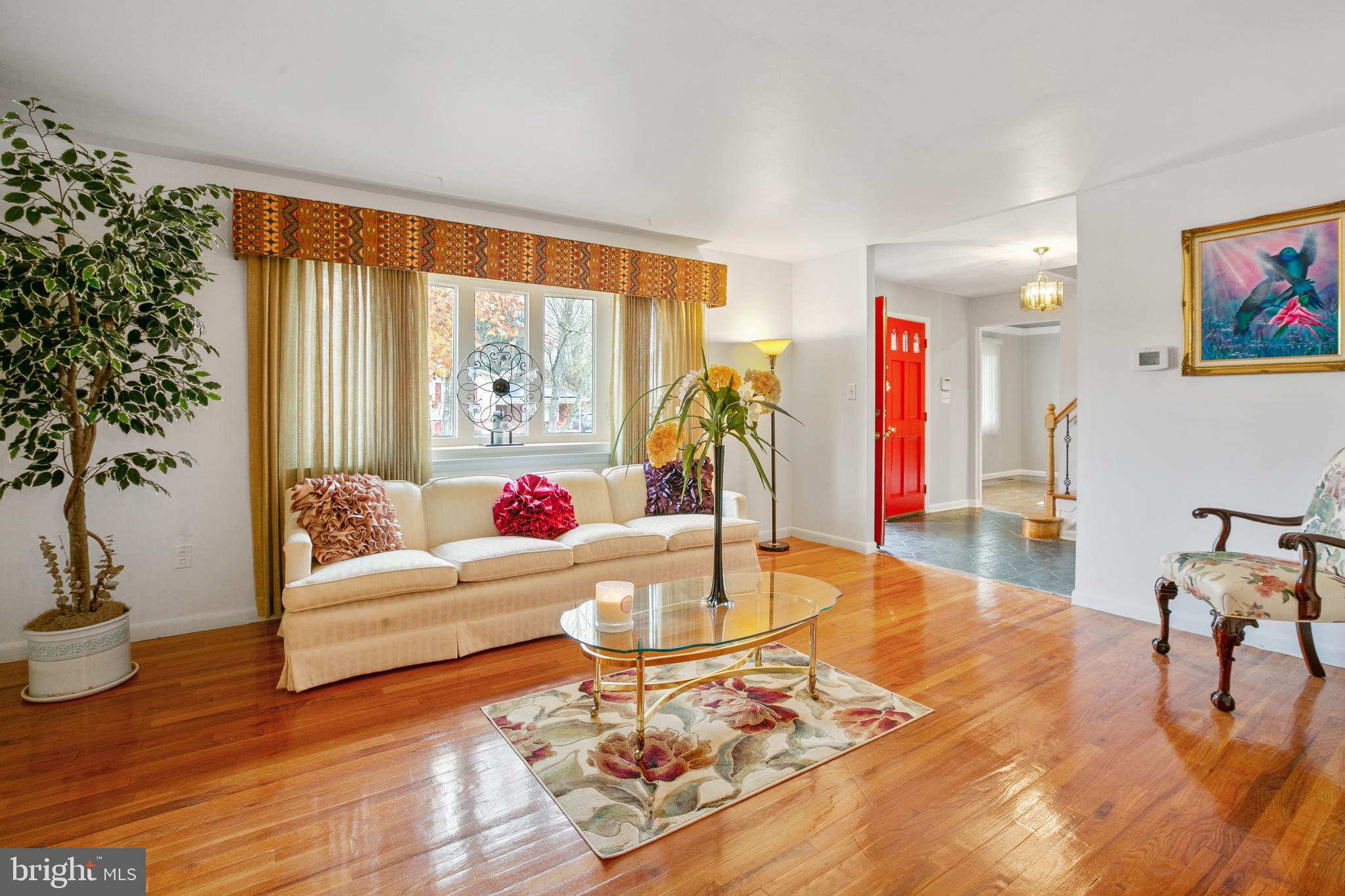 4607 Hawksbury Road Baltimore, MD 21208 - Photo 6 of 41