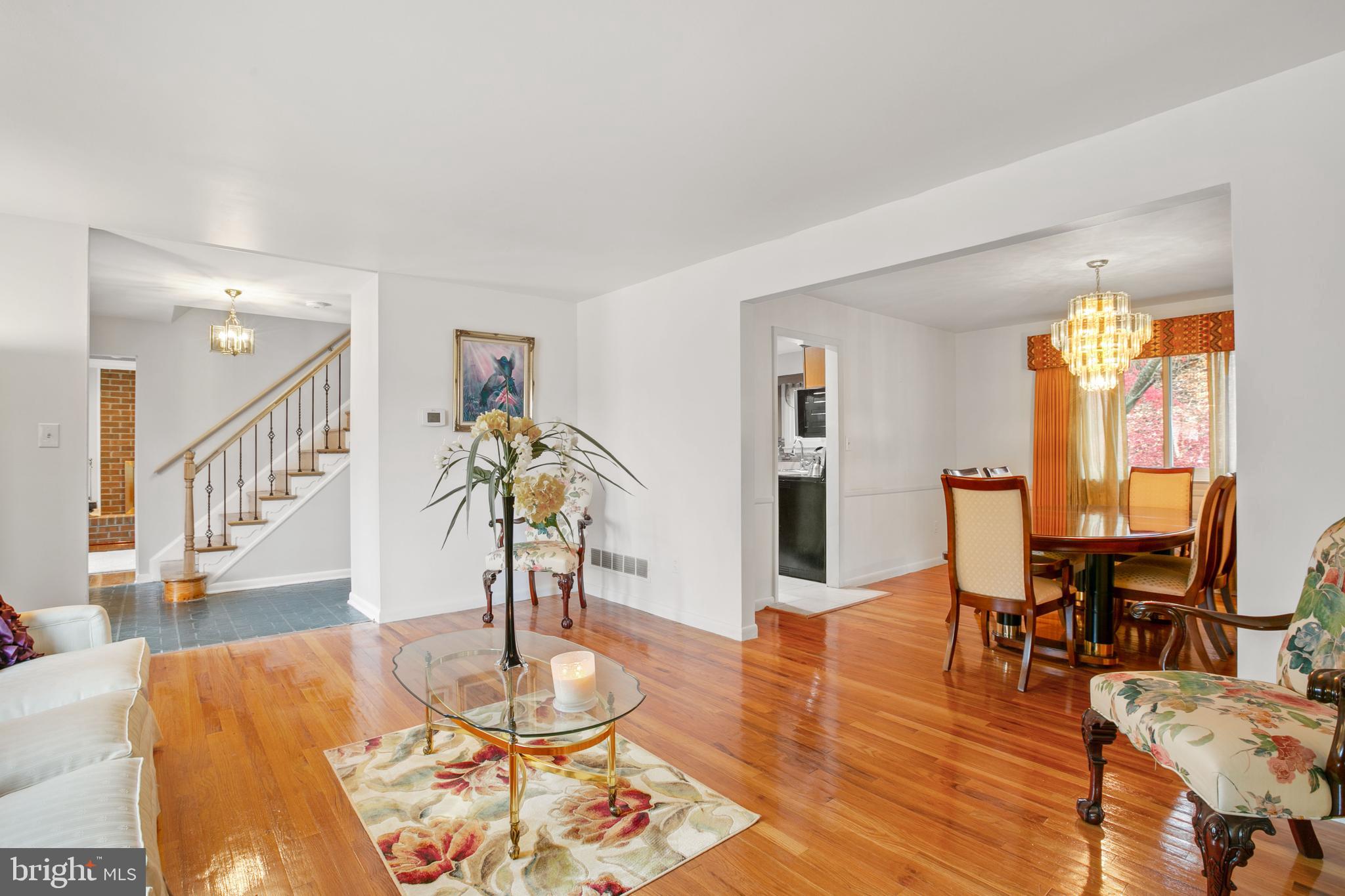 4607 Hawksbury Road Baltimore, MD 21208 - Photo 7 of 41