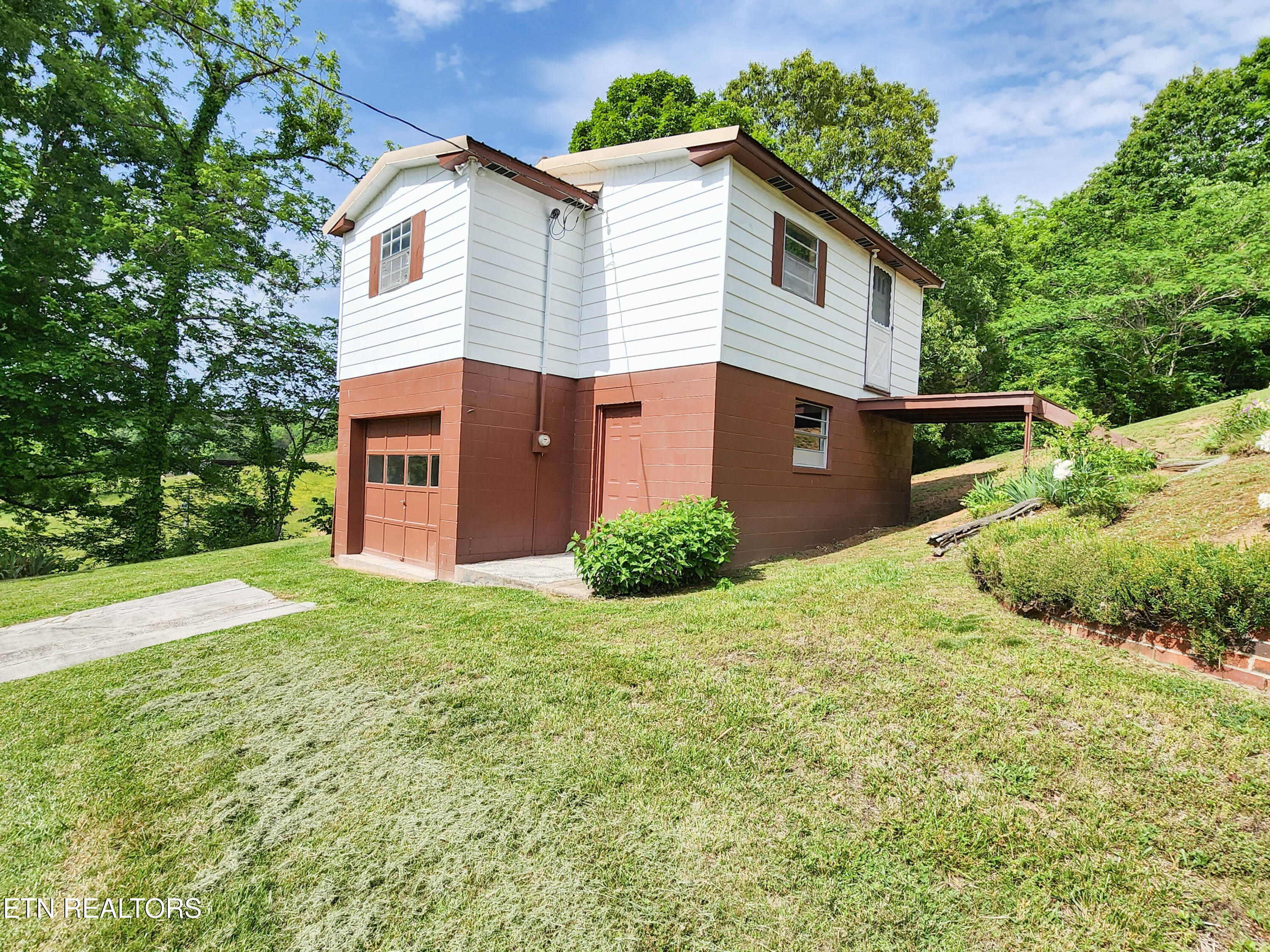 1711 Rocky Branch Road Rutledge, TN 37861 - Photo 9 of 42 rocky branch detched gar
