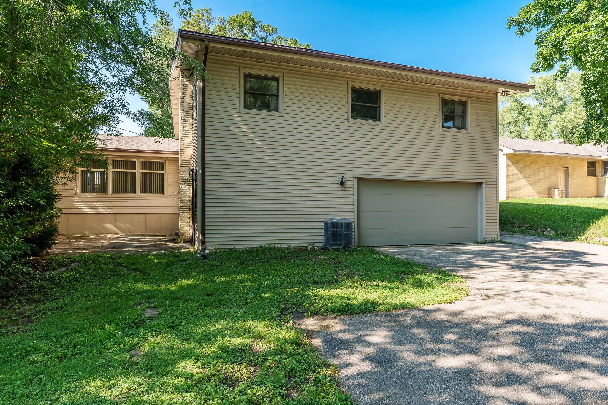 5537 Guilford Road Rockford, IL 61107 - Photo 7 of 46