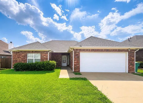 $1,800 | 4812 Indio Lane, Sherman, TX 75092