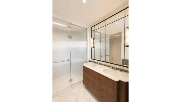 $16,000 | 520 5th Avenue, Unit 66B | Midtown Central