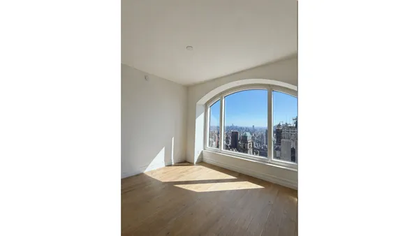 $16,000 | 520 5th Avenue, Unit 66B | Midtown Central