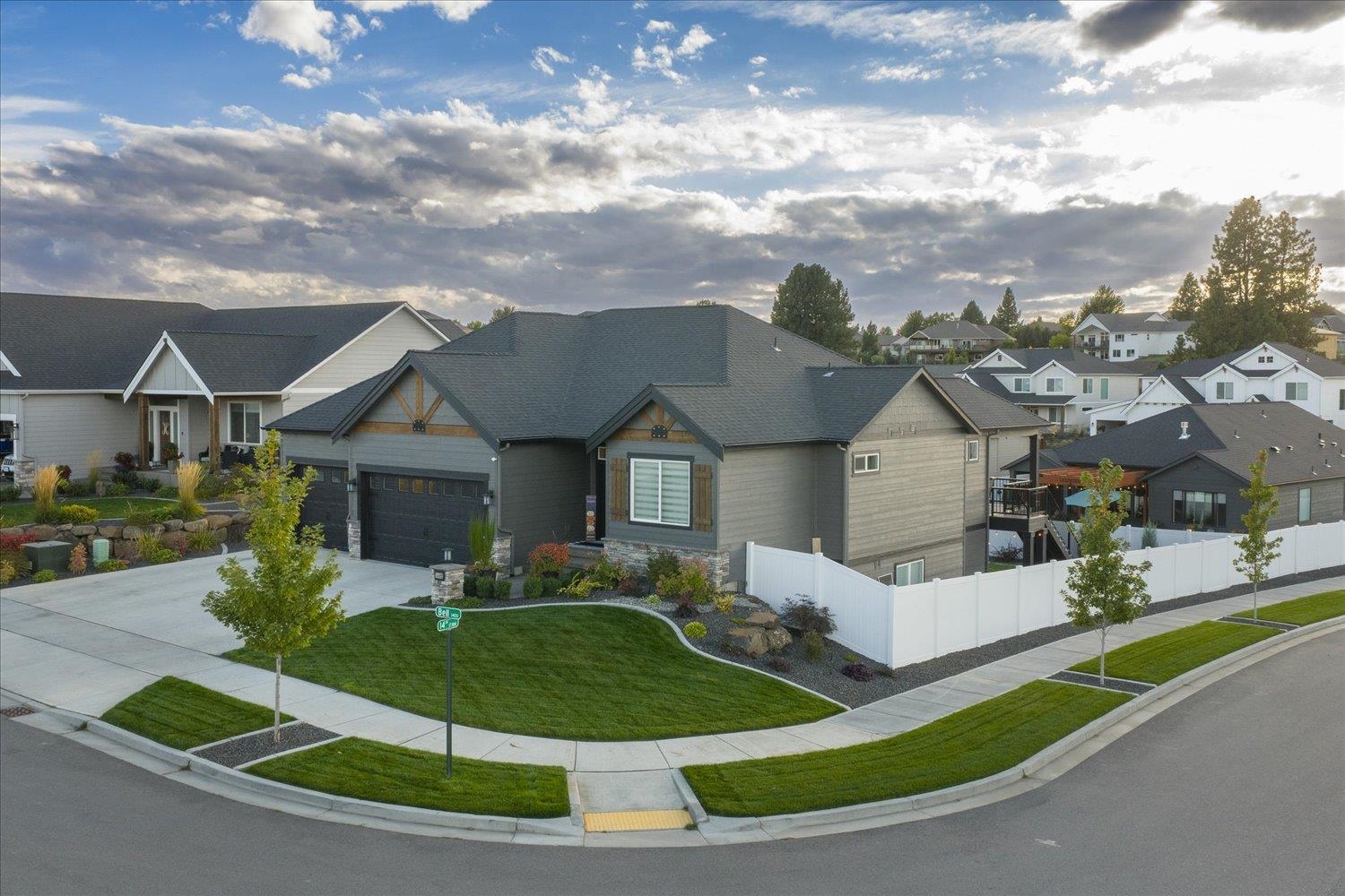 1402 South Bell Road Greenacres, WA 99016 - Photo 2 of 50