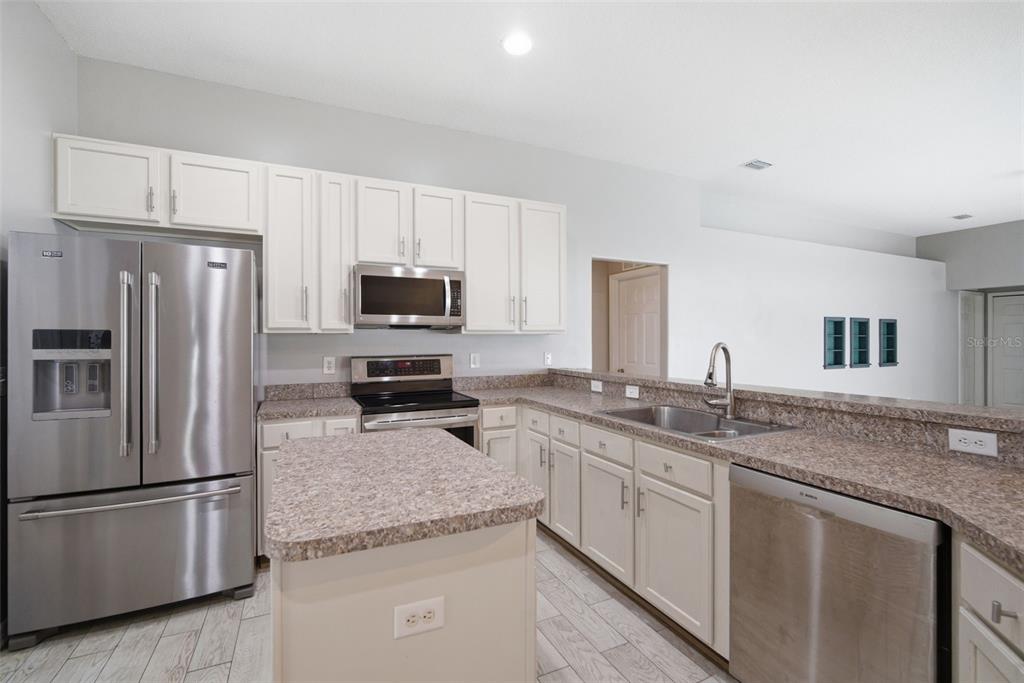 4304 Windmill Ridge Road Plant City, FL 33567 - Photo 10 of 34 Gallery Image 10