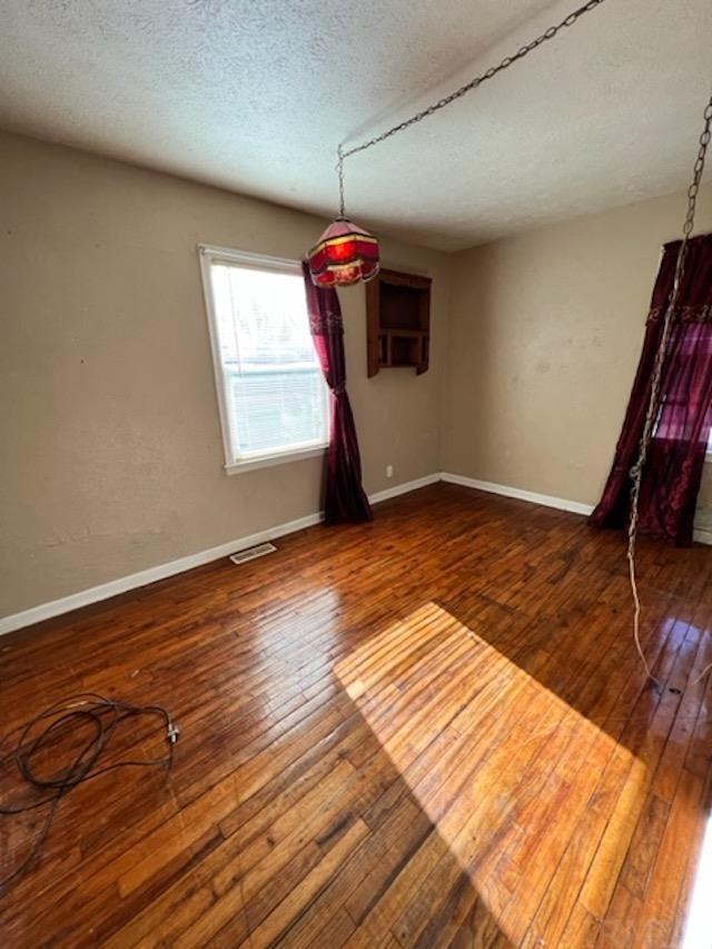 1010 Wabash Avenue Rochester, IN 46975 - Photo 5 of 8