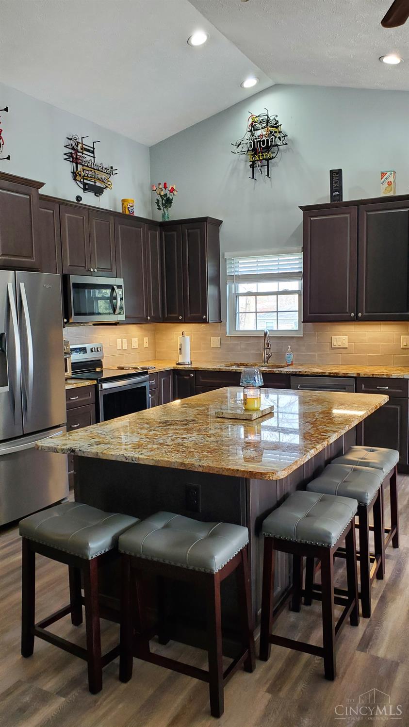 3501 Jessup Road Cincinnati, OH 45239 - Photo 5 of 44