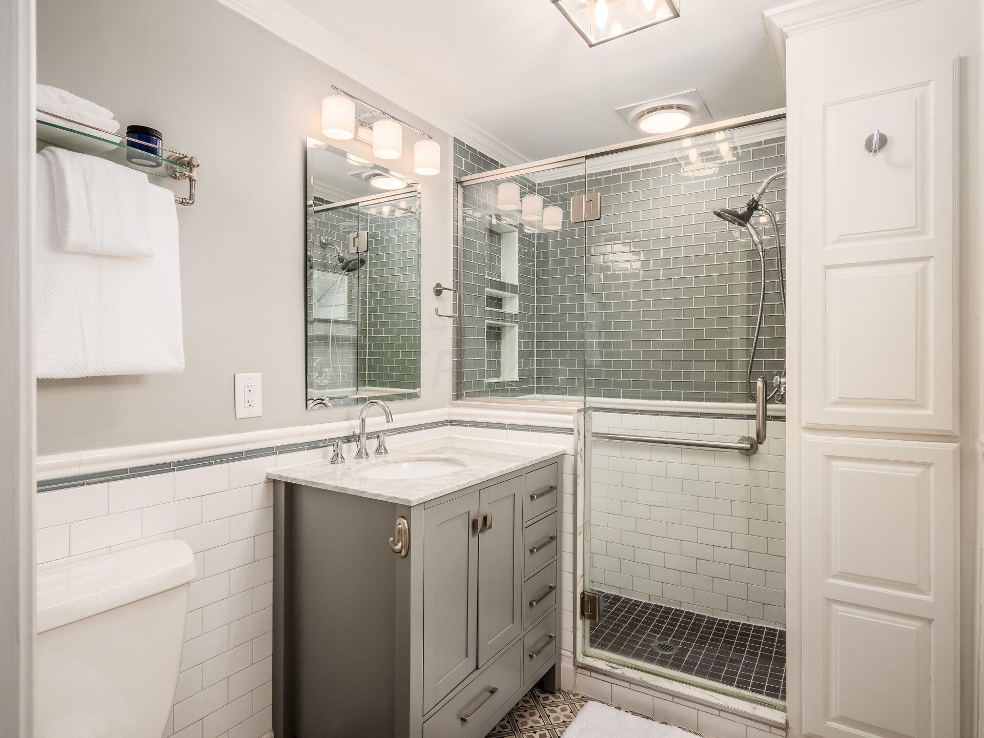 2281 Brixton Road Columbus, OH 43221 - Photo 23 of 34 021_97c94f_A 2281 Brixton 059