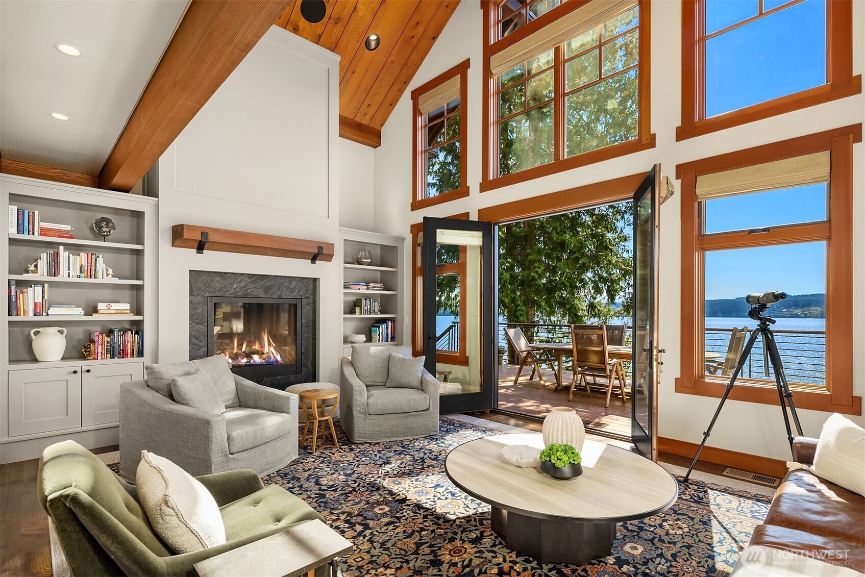 4174 Beach Drive Freeland, WA 98249 - Photo 8 of 38