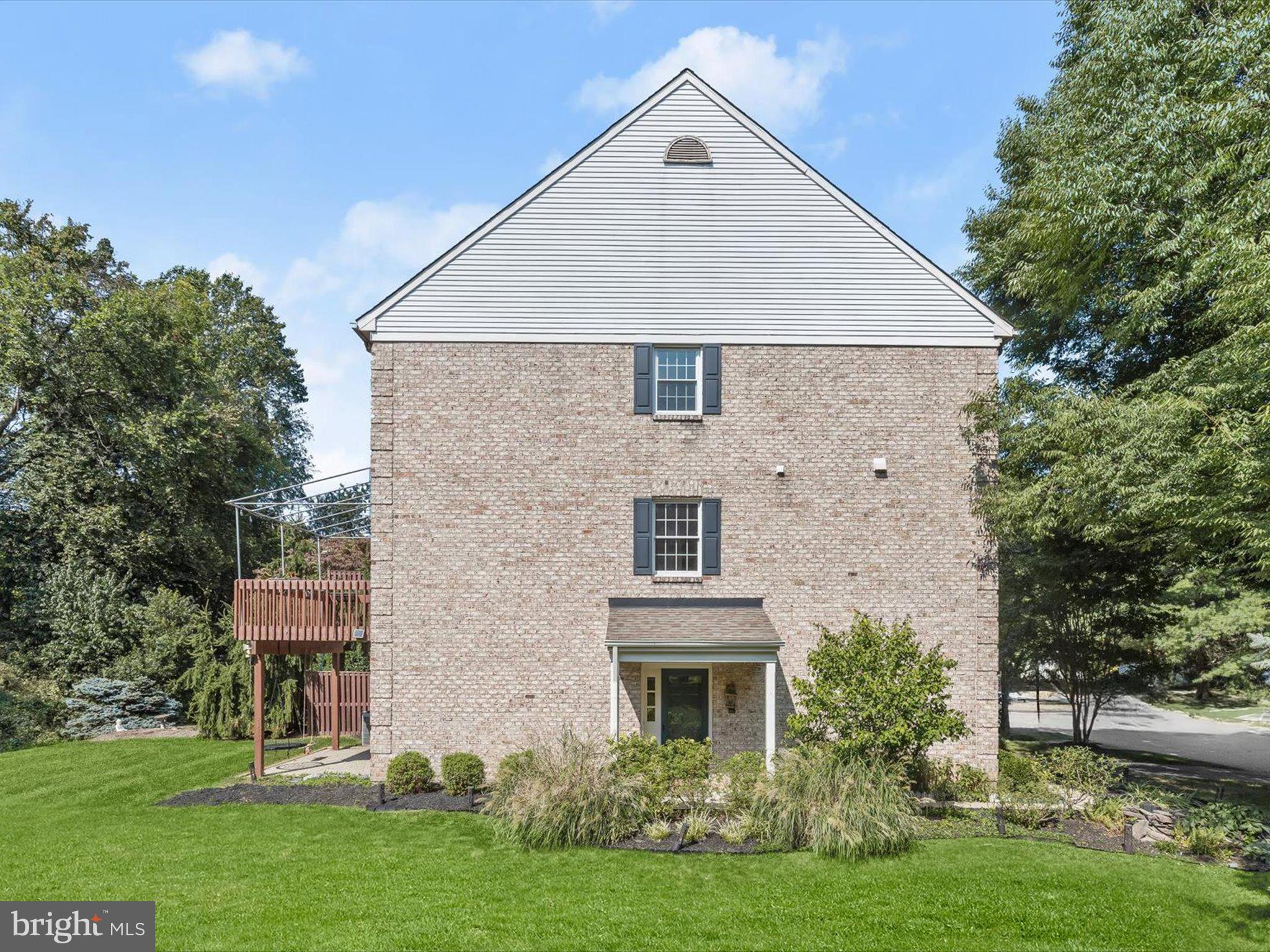 208 Castletown Road Lutherville-Timonium, MD 21093 - Photo 45 of 58 Exterior Side