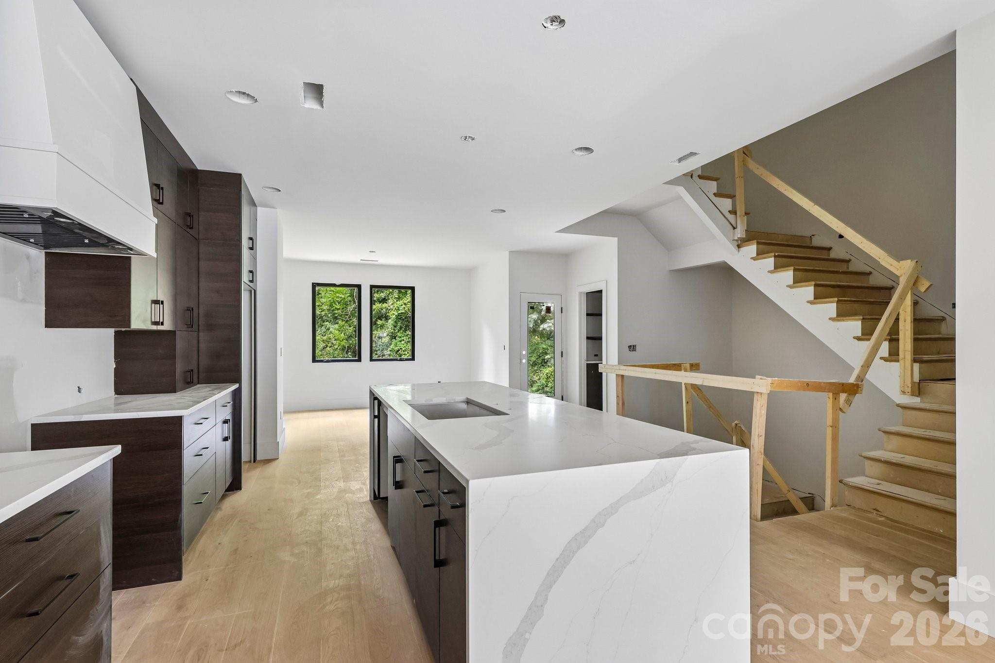 1539 Crystal Road Charlotte, NC 28205 - Photo 6 of 40 Gallery Image 6