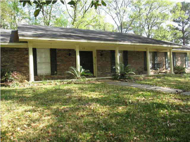 32 Crosswoods Road Brandon, MS 39042 - Photo 3 of 21 Relax on your roomy front porch
