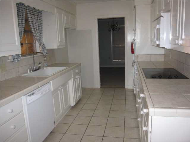 32 Crosswoods Road Brandon, MS 39042 - Photo 10 of 21 Kitchen
