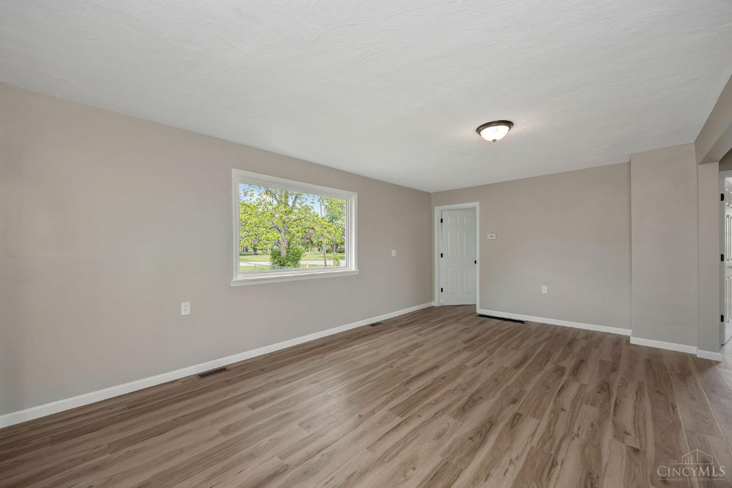 5386 Mosiman Road Middletown, OH 45042 - Photo 11 of 43