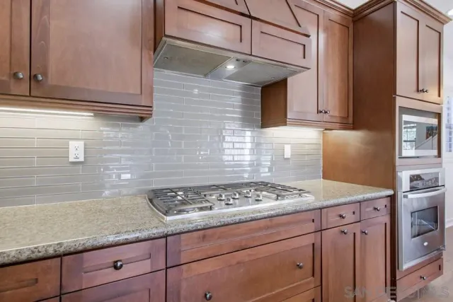 $1,449,000 | 15863 Via Montenero, San Diego, CA 92127