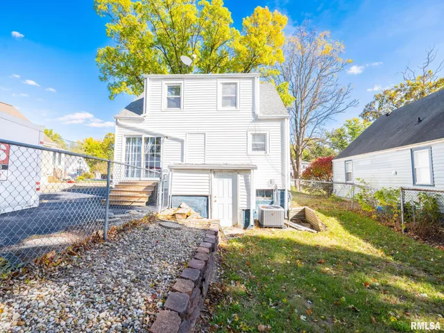 $99,900 | 537 South Byron Court, Peoria, IL 61604