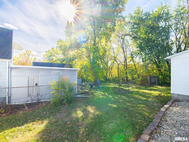 $99,900 | 537 South Byron Court, Peoria, IL 61604