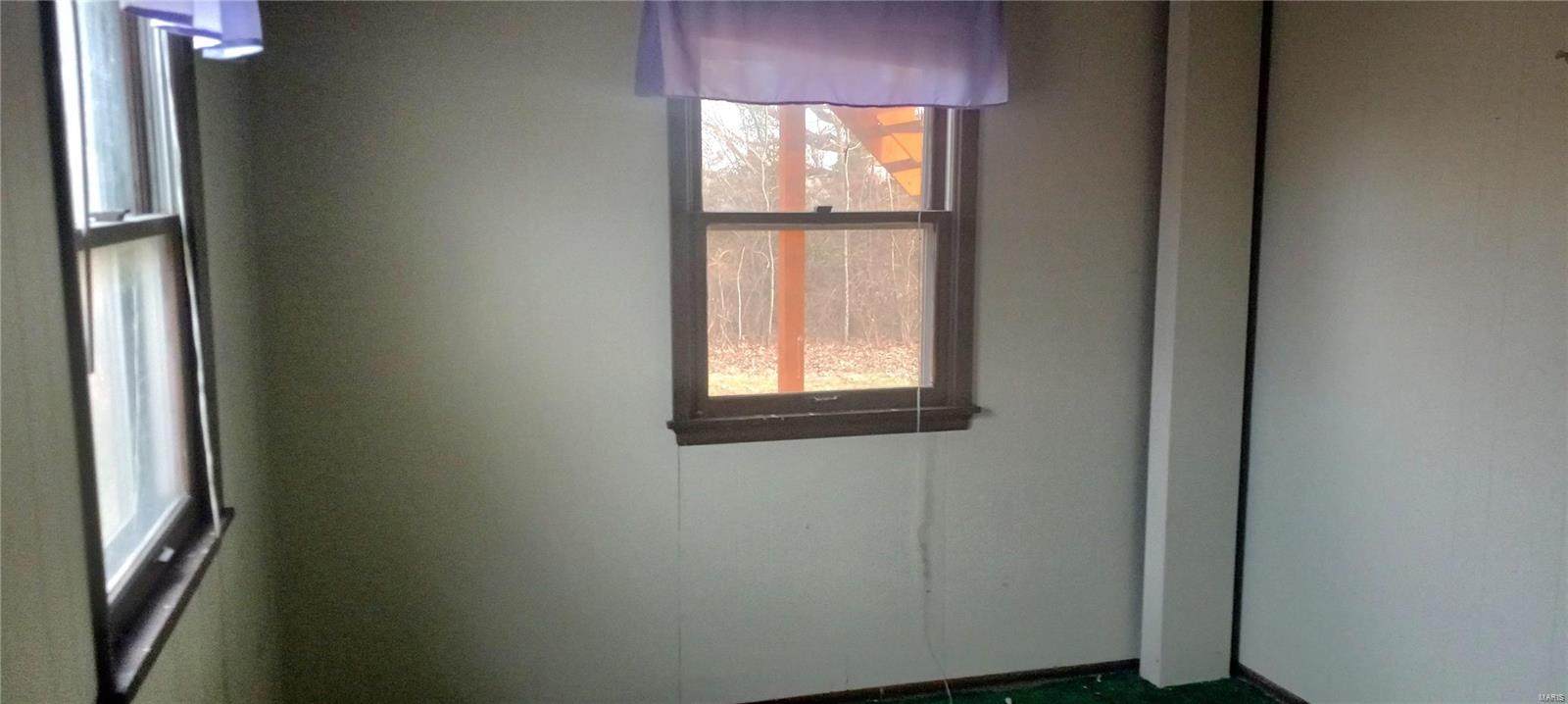 414 Parklane Drive St. Clair, MO 63077 - Photo 9 of 14