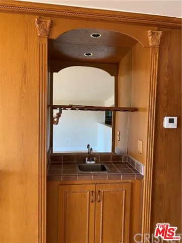 $2,695 | 5334 Lindley Avenue, Unit 309, Encino, CA 91316