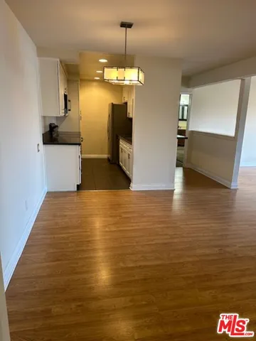 $2,695 | 5334 Lindley Avenue, Unit 309, Encino, CA 91316