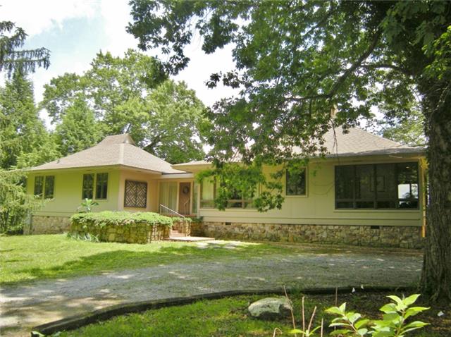 3217 Sherwood Road Sewanee, TN 37375 - Photo 1 of 20 LIVING ON TOP OF THE WORLD! Get away from the pressures of a busy life and relax. Start to unwind as you drive into your private 5.7 acre paradise.