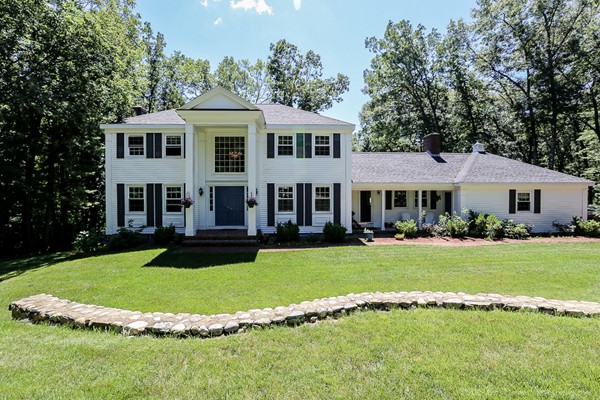 16 Bridle Path Road Andover, MA 01810 - Photo 1 of 30 Gallery Image 1