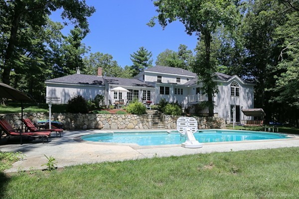 16 Bridle Path Road Andover, MA 01810 - Photo 28 of 30 Gallery Image 28