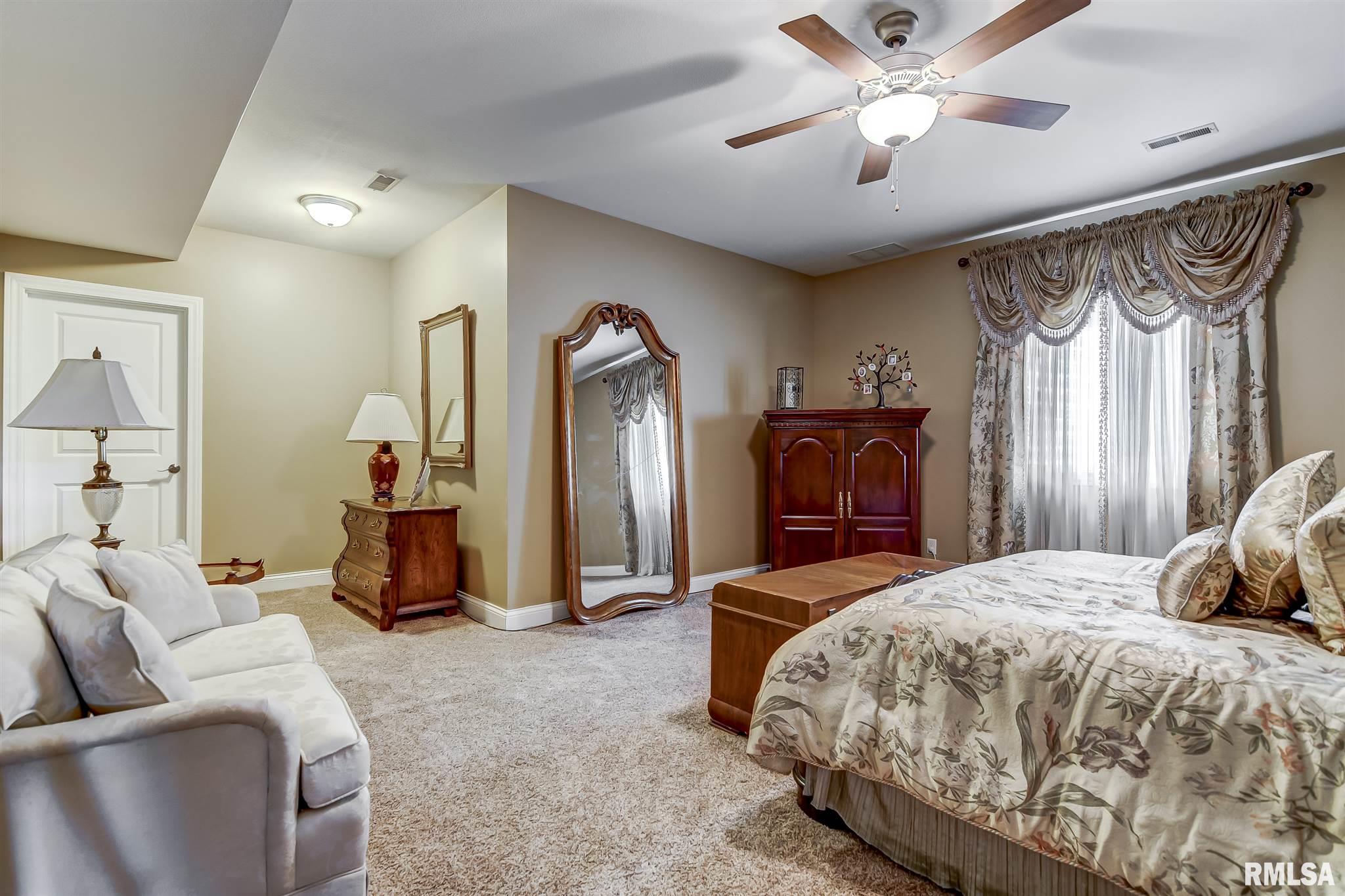 2604 Old Bachelor Trail Springfield, IL 62711 - Photo 39 of 50 Gallery Image 39