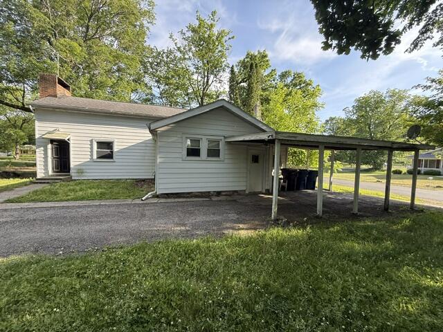 3908 Grand Prairie Road Kalamazoo, MI 49006 - Photo 2 of 19 IMG_0967