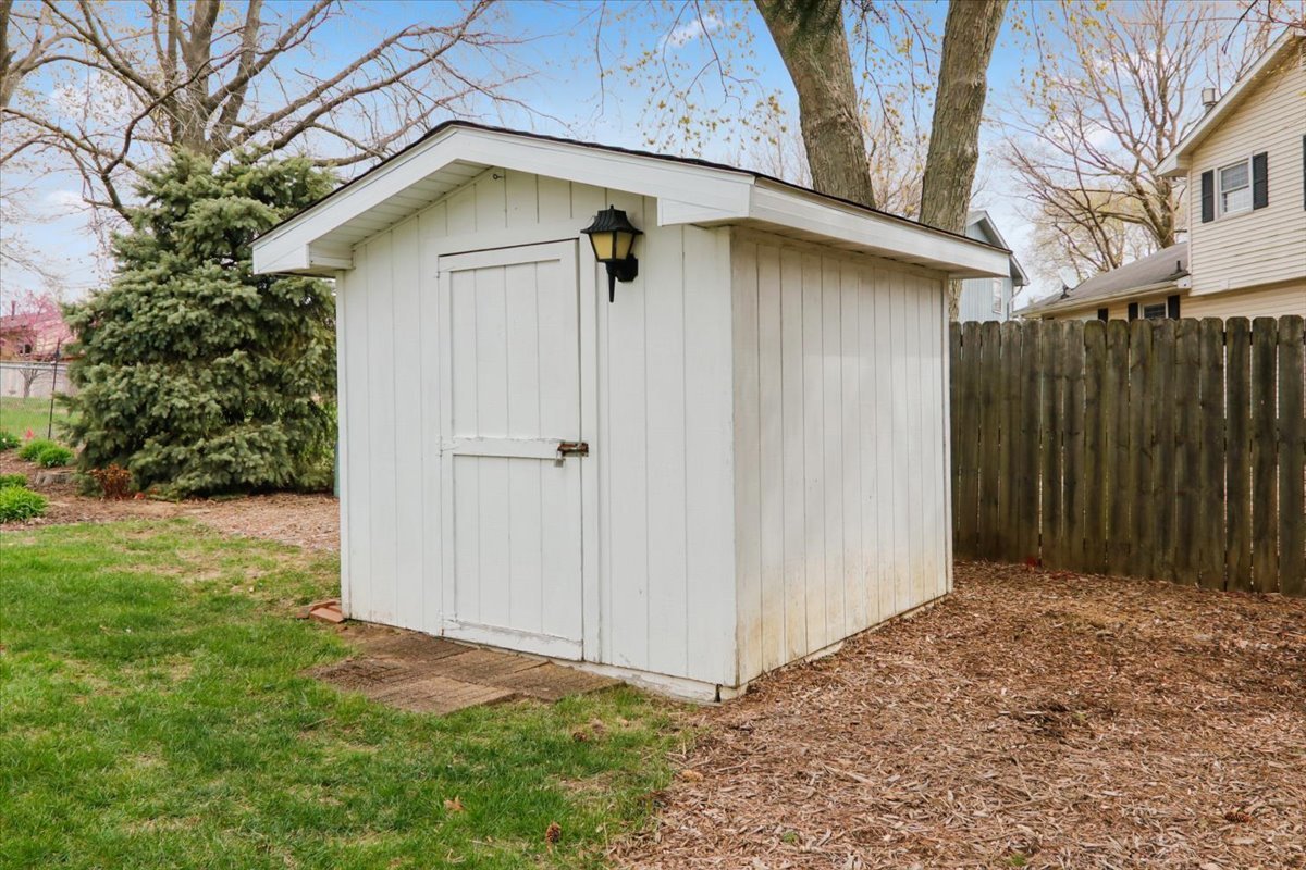 720 Lara Road Normal, IL 61761 - Photo 28 of 30 a view of backyard of house
