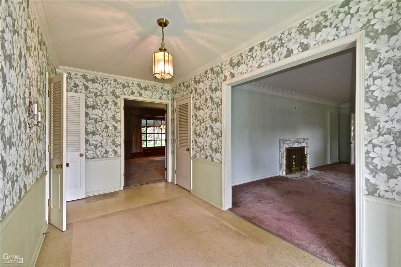 71 Fairford Road Grosse Pointe, MI 48236 - Photo 5 of 29