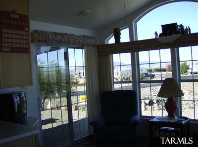 74 Cardinal Corner Benson, AZ 85602 - Photo 18 of 21 a view of a interior of the house