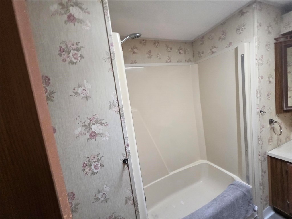 28 Lane East Coventry, RI 02816 - Photo 12 of 16