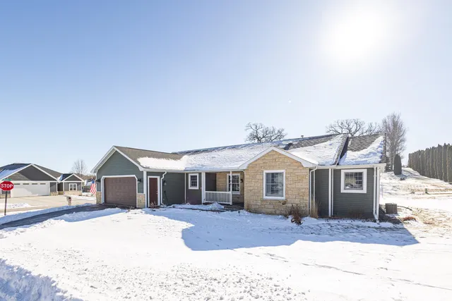 $379,900 | 105 Ridge Avenue, Benton, WI 53803